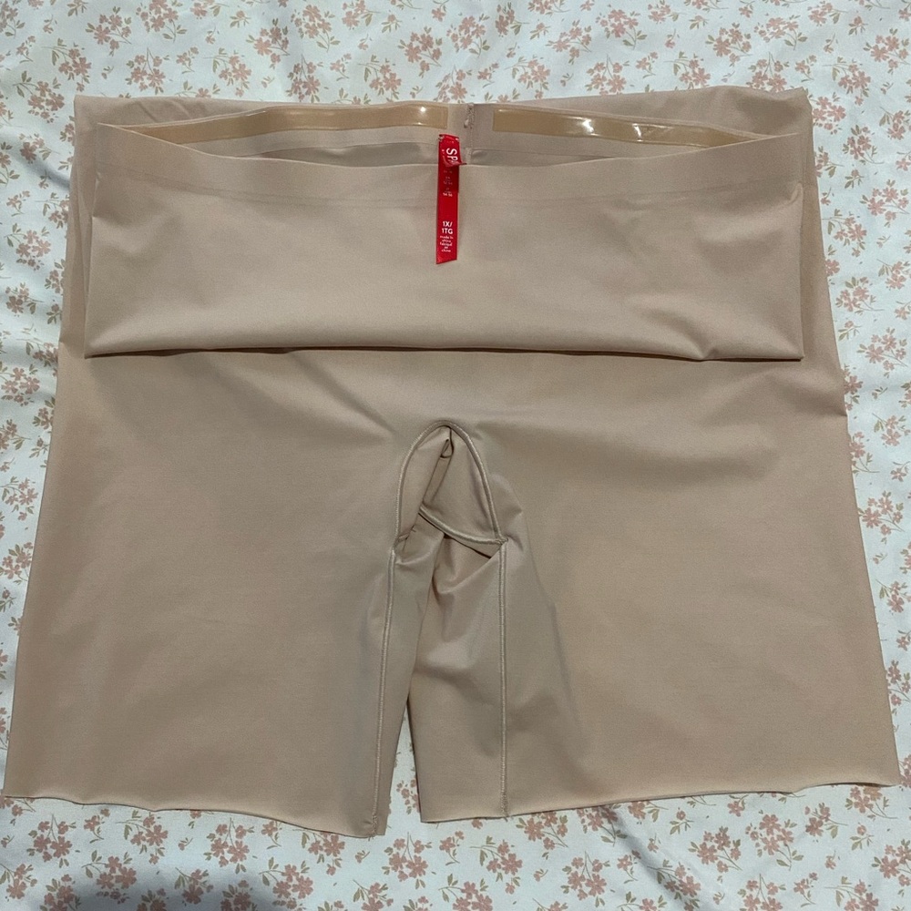 NWOT SPANX shape wear